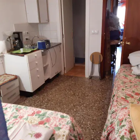 Kwatera prywatna Coblanca -habitaciones Con Cocina Separada !